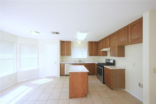 8005 Tantara CT, Austin, TX 78729