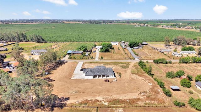 16699 Road 30 1 2, Madera, CA 93636