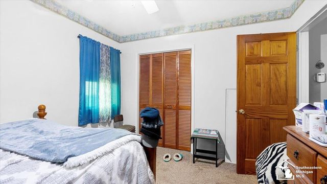 24431 Carlysle Street, Dearborn, MI 48124