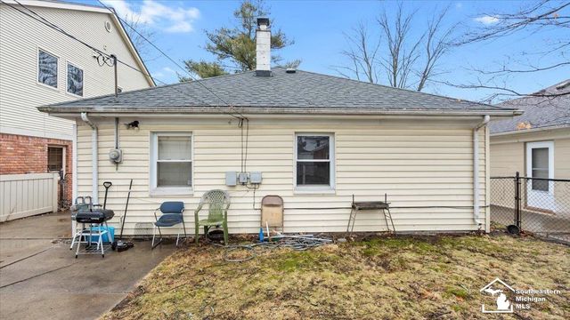 24431 Carlysle Street, Dearborn, MI 48124