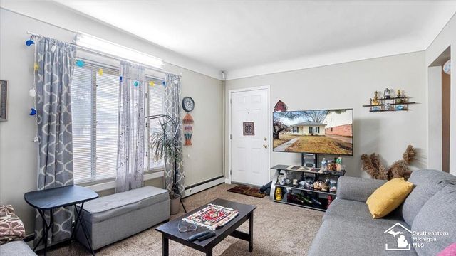 24431 Carlysle Street, Dearborn, MI 48124