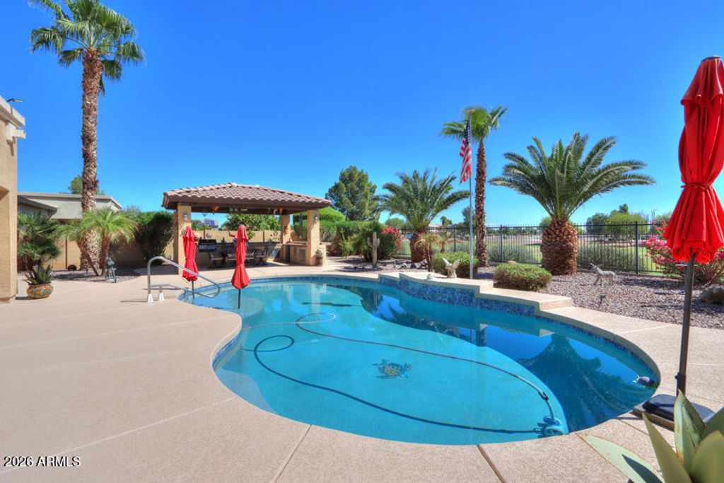 19113 N FALCON Lane, Maricopa, AZ 85138 — exterior