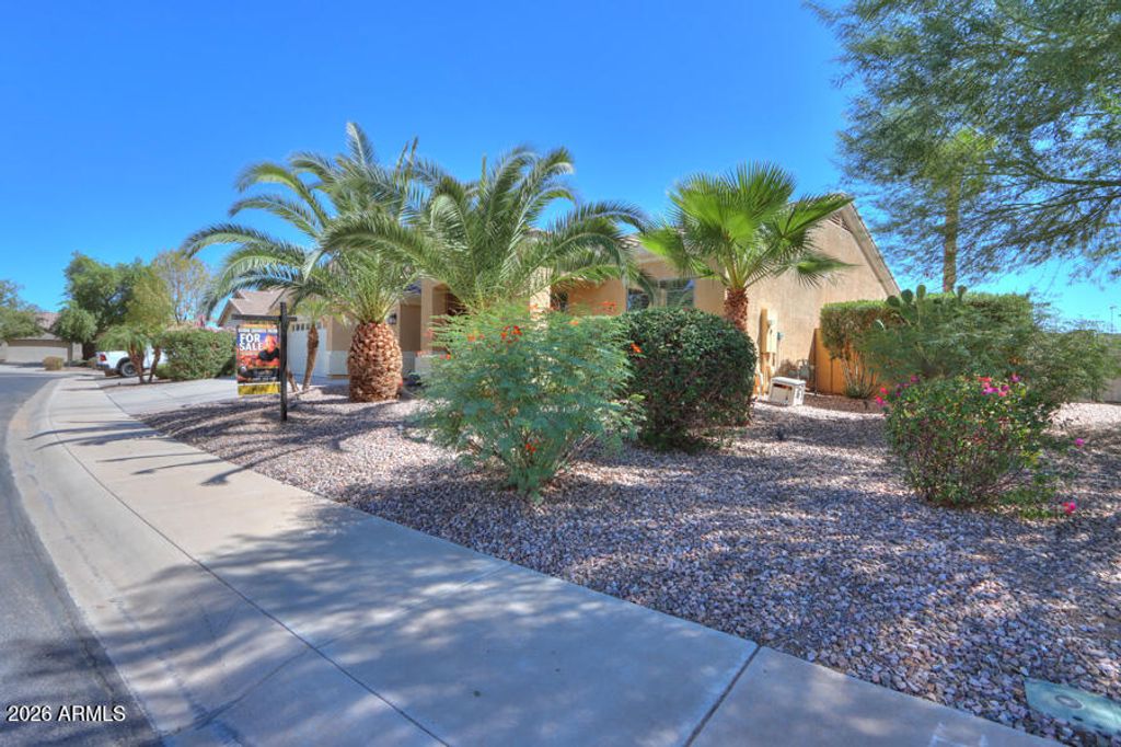 19113 N FALCON Lane, Maricopa, AZ 85138 — photo 3