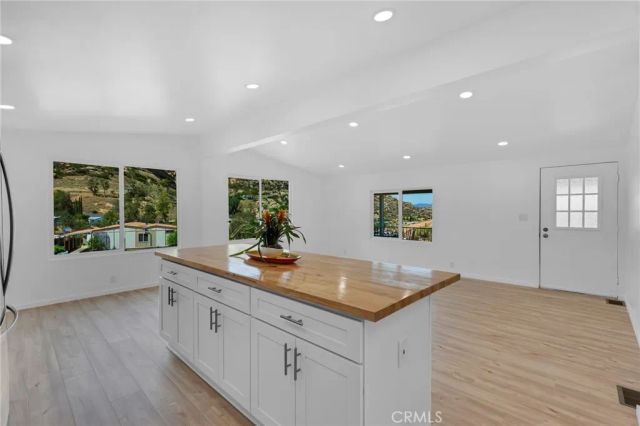 24425 Woolsey Canyon 92, West Hills, CA 91304