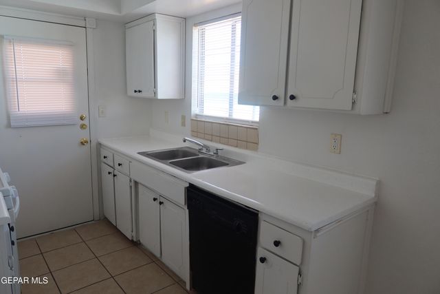 3827 OLYMPIC Avenue, El Paso, TX 79904