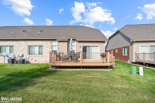 30520 Berghway Trail, Warren, MI 48092