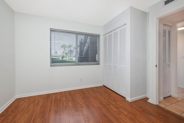 1421 NE 14th Court Q-19, Jensen Beach, FL 34957