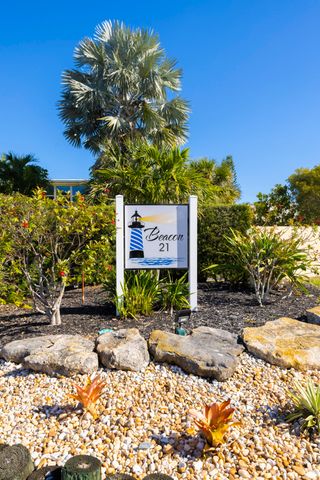 1421 NE 14th Court Q-19, Jensen Beach, FL 34957