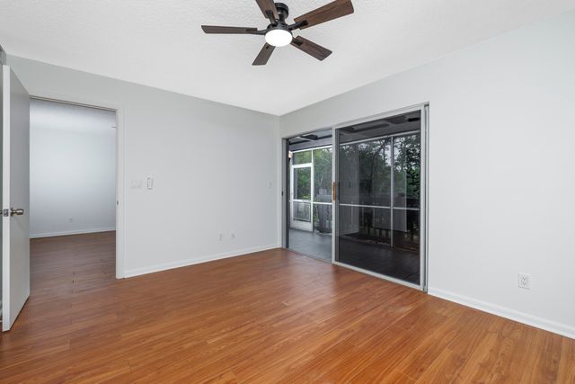 1421 NE 14th Court Q-19, Jensen Beach, FL 34957