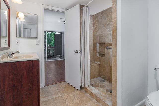 1421 NE 14th Court Q-19, Jensen Beach, FL 34957