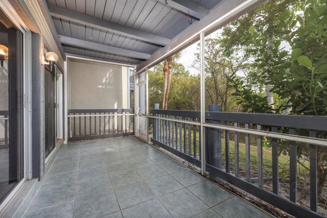 1421 NE 14th Court Q-19, Jensen Beach, FL 34957