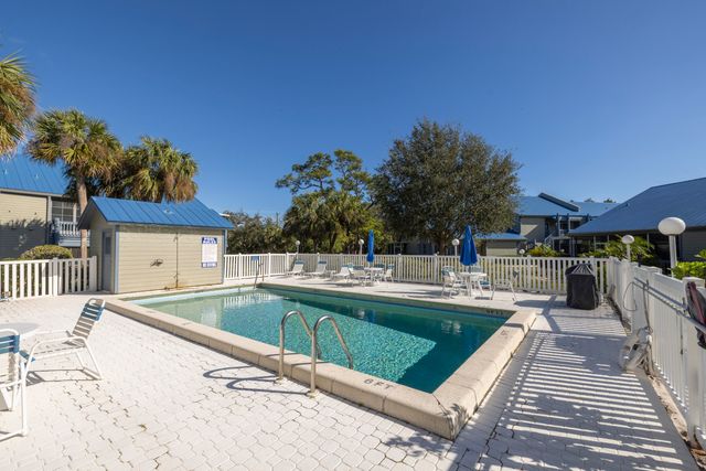 1421 NE 14th Court Q-19, Jensen Beach, FL 34957