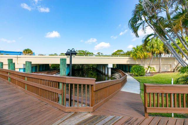 1421 NE 14th Court Q-19, Jensen Beach, FL 34957
