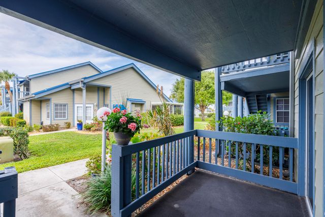 1421 NE 14th Court Q-19, Jensen Beach, FL 34957