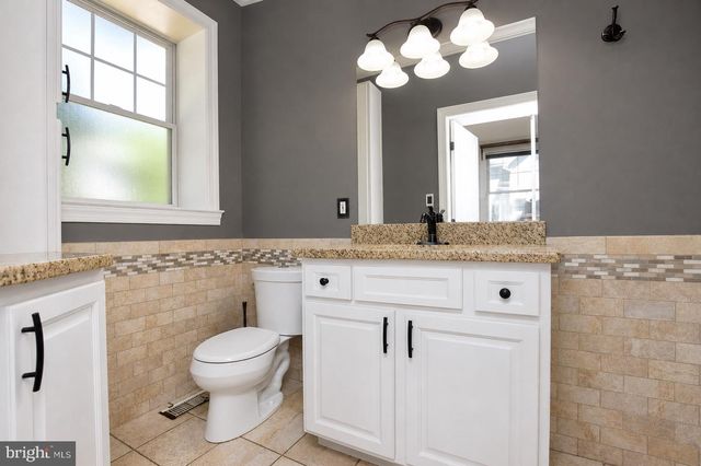 502 BURLINGTON AVE, Delanco, NJ 08075