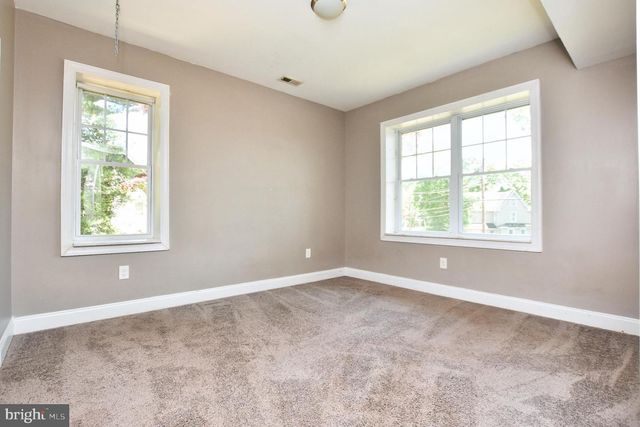 502 BURLINGTON AVE, Delanco, NJ 08075