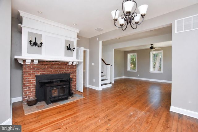 502 BURLINGTON AVE, Delanco, NJ 08075