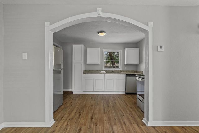 5931 Southville Street, Houston, TX 77033