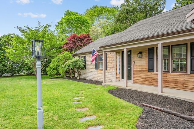 290 Riverview Lane, Centerville, MA 02632