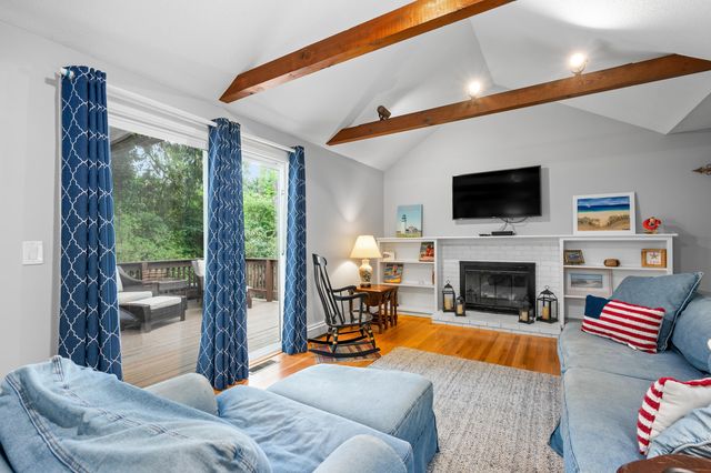 290 Riverview Lane, Centerville, MA 02632