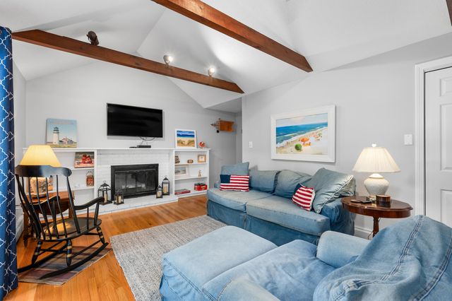 290 Riverview Lane, Centerville, MA 02632