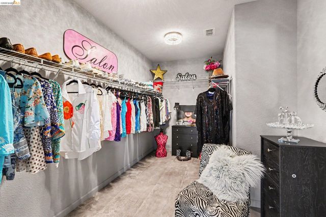1587 Dawnview Dr, Brentwood, CA 94513