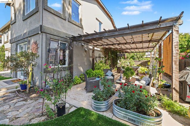 1587 Dawnview Dr, Brentwood, CA 94513
