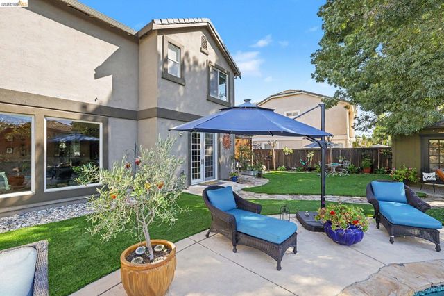 1587 Dawnview Dr, Brentwood, CA 94513