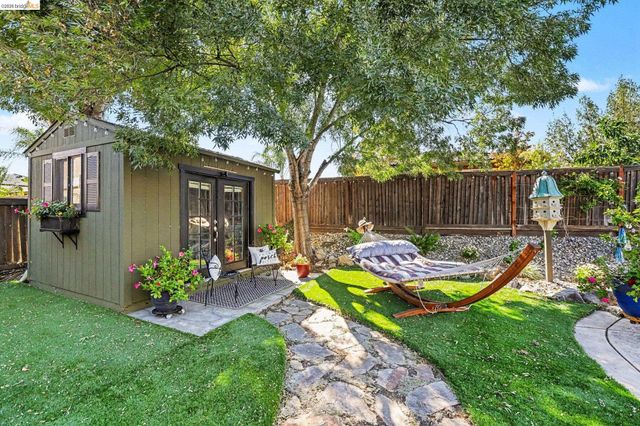 1587 Dawnview Dr, Brentwood, CA 94513