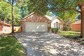 135 W Russet Grove Circle, The Woodlands, TX 77384