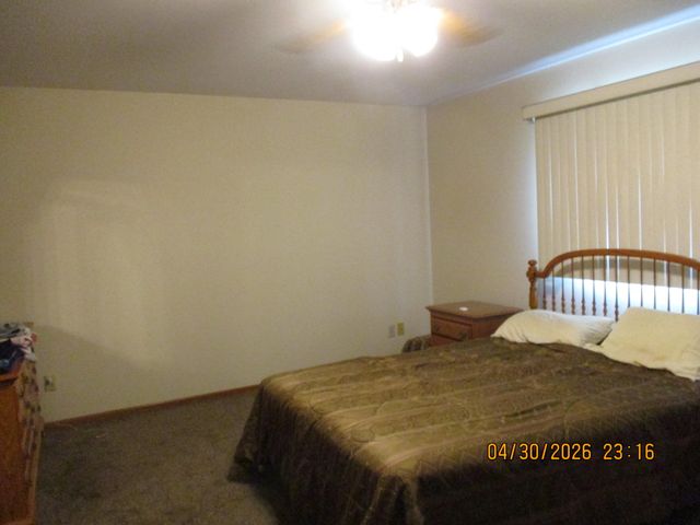 1762 Broadacre Road, Crown Point, IN 46307