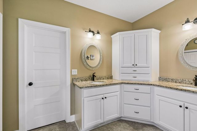 1316 Bluff Border Road, New Richmond, WI 54017