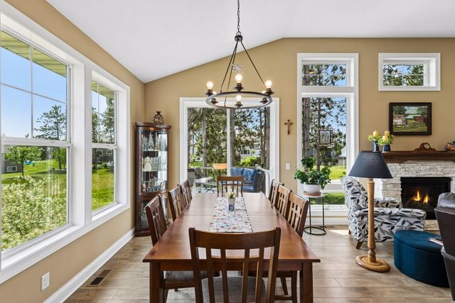 1316 Bluff Border Road, New Richmond, WI 54017