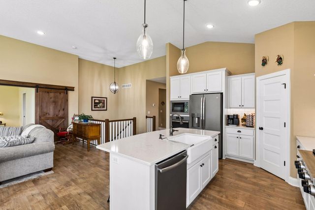 1316 Bluff Border Road, New Richmond, WI 54017