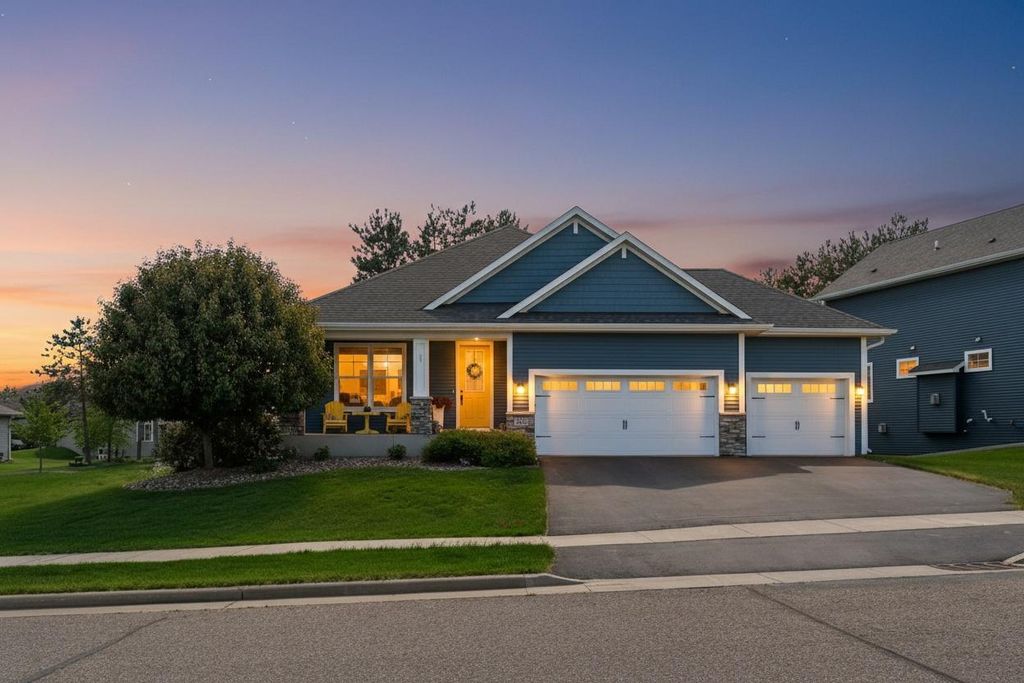 1316 Bluff Border Road, New Richmond, WI 54017