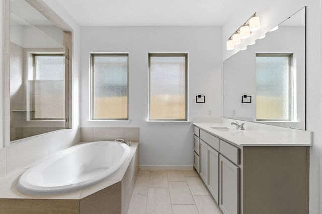 701 Tradewinds WAY, Georgetown, TX 78628