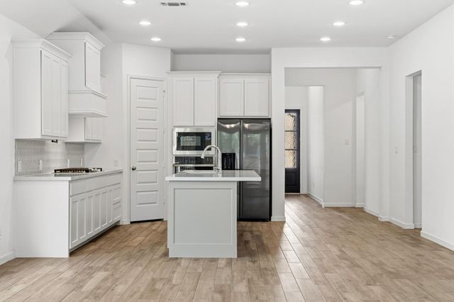 701 Tradewinds WAY, Georgetown, TX 78628