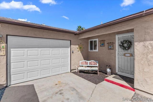 9254 Shadow Hill Rd, Santee, CA 92071