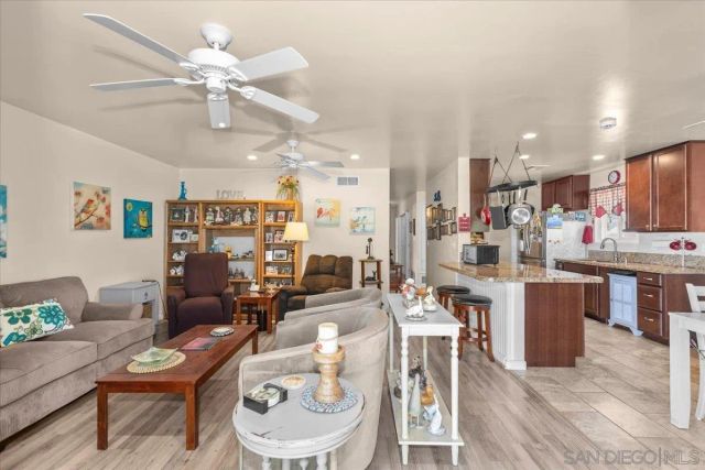 9254 Shadow Hill Rd, Santee, CA 92071
