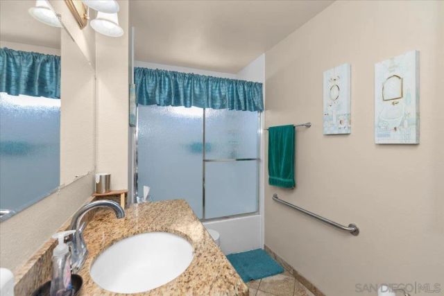 9254 Shadow Hill Rd, Santee, CA 92071