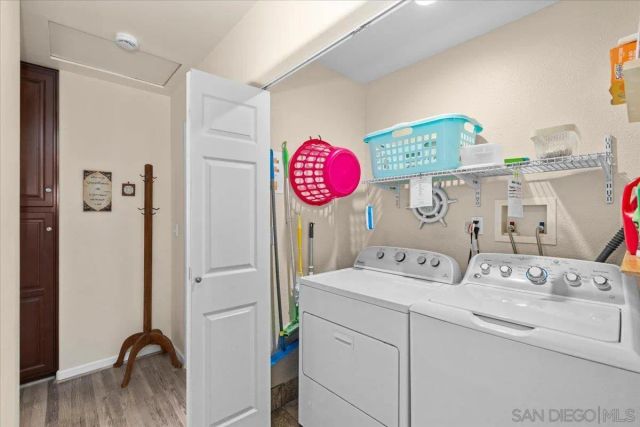 9254 Shadow Hill Rd, Santee, CA 92071