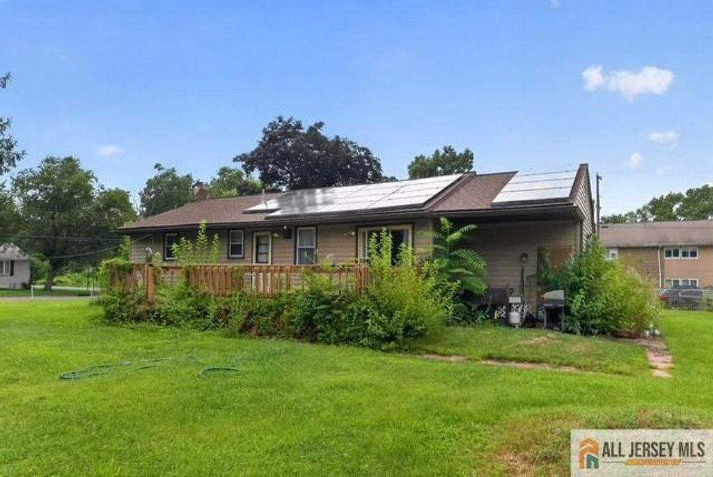 317 Gillette Avenue, Penns Grove, NJ 08069
