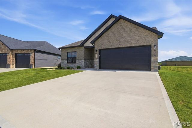 829 Bushwood Way, O'fallon, IL 62269