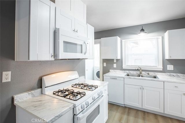 1170 Sonora Avenue, Glendale, CA 91201