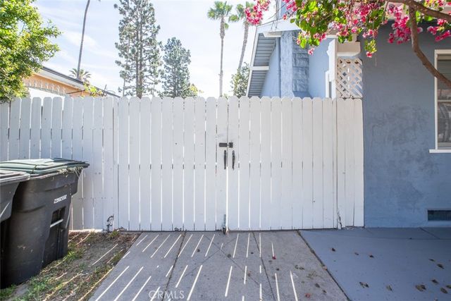 1170 Sonora Avenue, Glendale, CA 91201