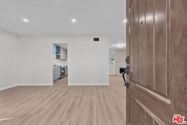 16855 Donmetz Street, Los Angeles, CA 91344