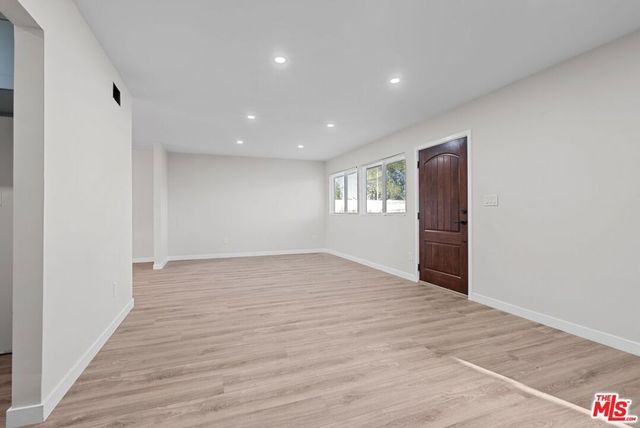 16855 Donmetz Street, Los Angeles, CA 91344