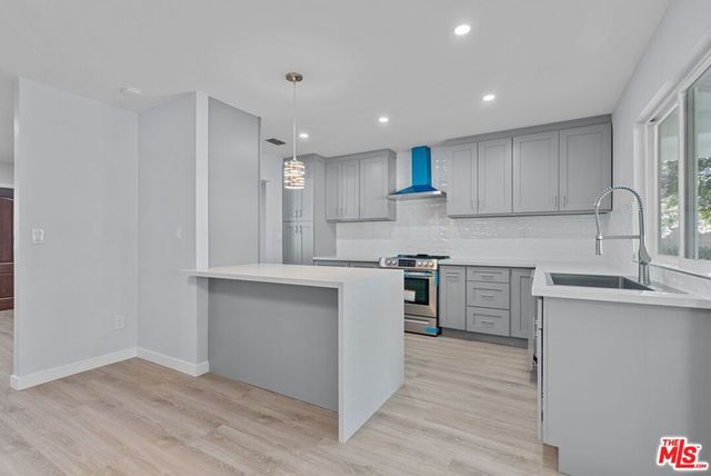 16855 Donmetz Street, Los Angeles, CA 91344