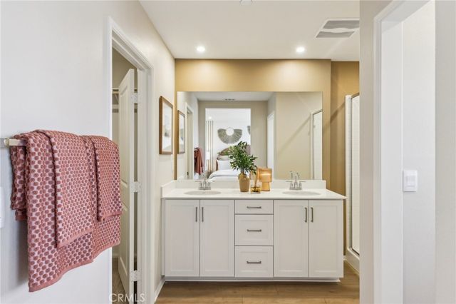 15513 April Dawn Way 3, Fontana, CA 92336