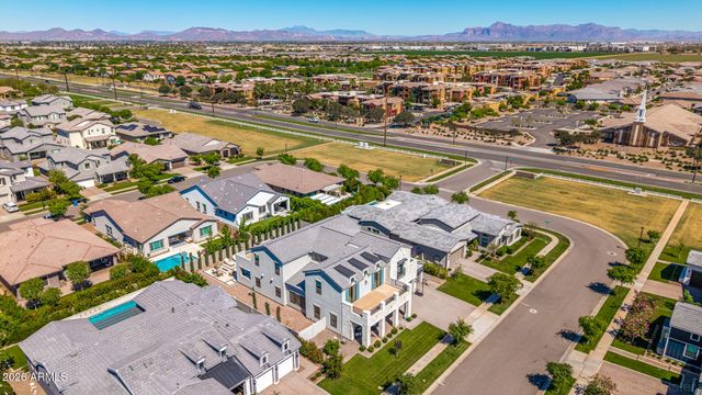 3934 E SAGEBRUSH Street, Gilbert, AZ 85296